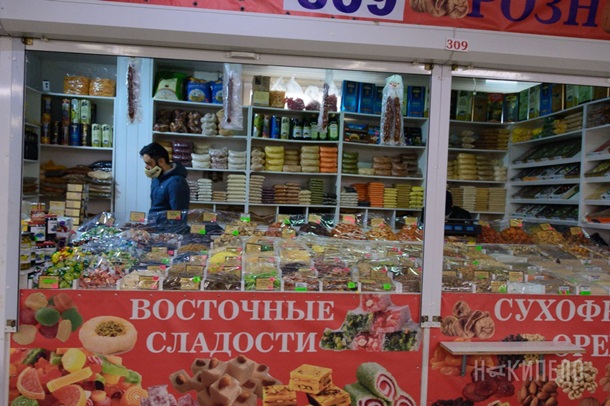 В Харькове вновь открылись рынки 