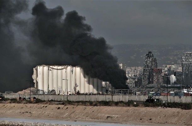 Причины и последствия взрывов в порту Бейрута. ФОТО