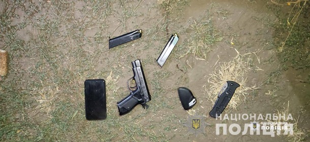 На Черкащині озброєні люди намагалися зібрати чужий урожай