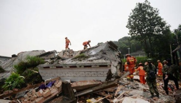 Сильное землетрясение произошло в Китае. Есть жертвы (ФОТО, ВИДЕО) 1