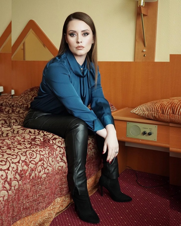 Российская актриса потеряла 70% волос из-за тяжелой болезни