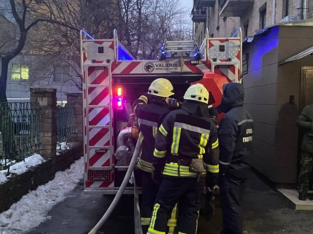 В Киеве произошло два смертельных пожара в многоэтажках (фото)