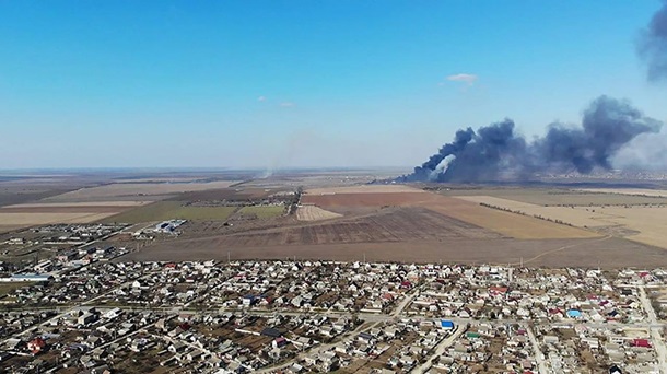 Взрывы в Чернобаевке во время уничтожения вражеской техники вчера под Херсоном зафиксировал спутник NASA (ФОТО) 3