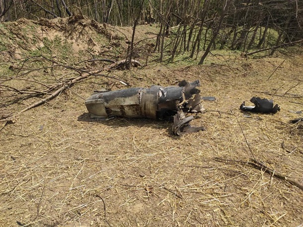 Найдены обломки ракеты, сбитой ПВО вблизи Винницы 3