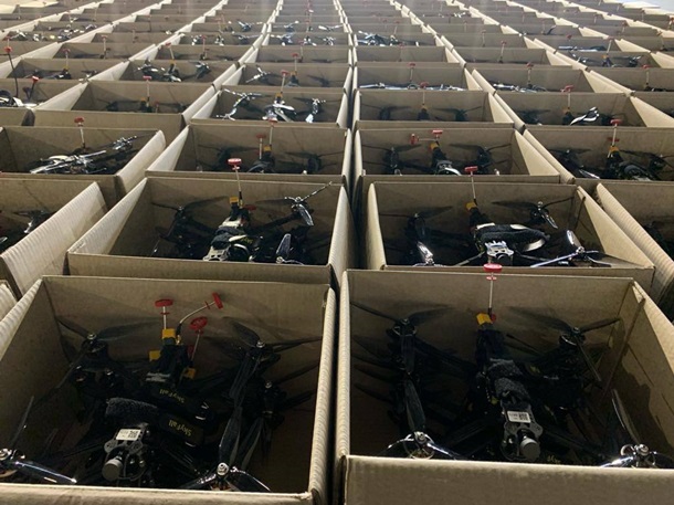 На фронт відправили 1500 українських FPV-дронів Shrike (фото)