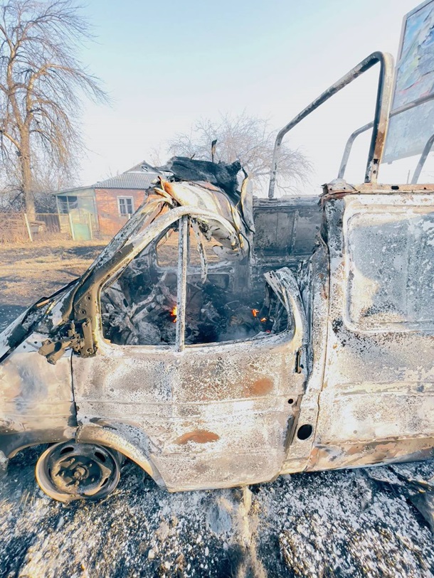 В Харьковской области дрон россиян атаковал гражданское авто: есть погибшие