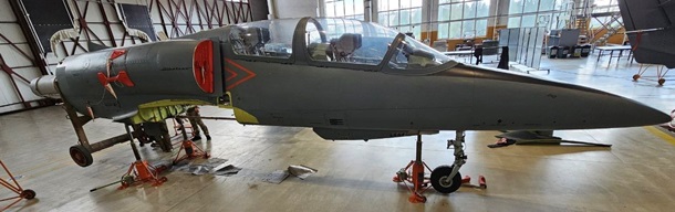 Литва передала боевой самолет для ВСУ (фото)