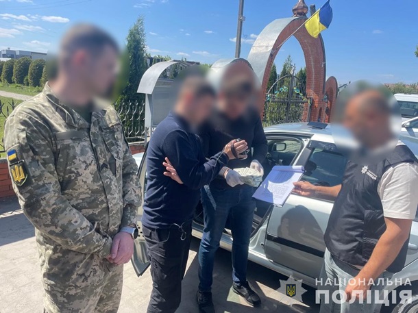 На Волині працівники ТЦК за гроші знімали ухилістів із розшуку