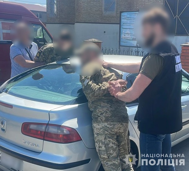 На Волині працівники ТЦК за гроші знімали ухилістів із розшуку