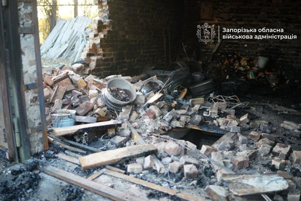 Россия атаковала ночью Запорожье: возникли пожары Россия атаковала ночью Запорожье: возникли пожары