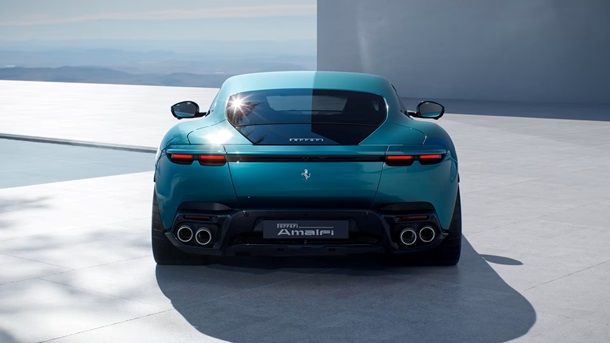 Ferrari представила купе Amalfi