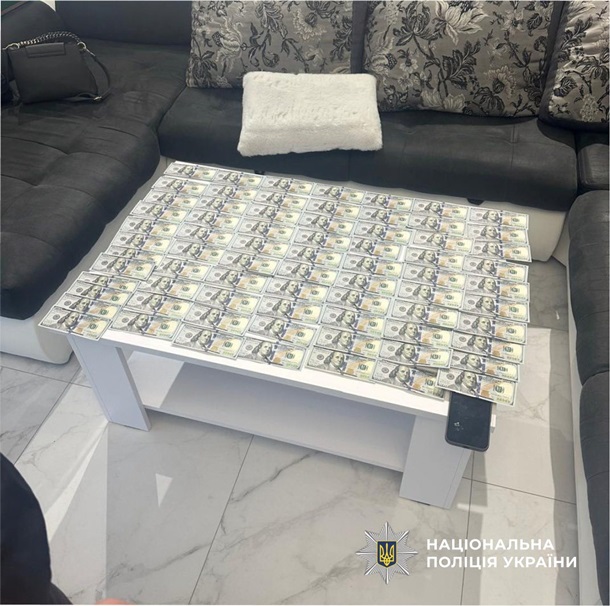 На Прикарпатье задержали на взятке депутата, работающего в ТЦК На Прикарпатье задержали на взятке депутата, работающего в ТЦК