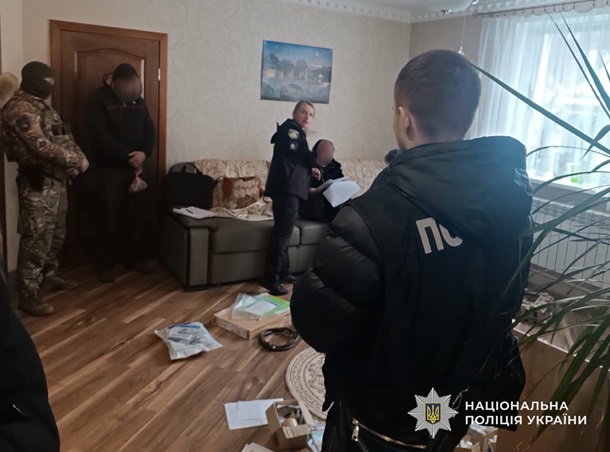 Шестеро дітей зазнавали знущань та тортур у дитбудинку сімейного типу у Дніпрі (фото)