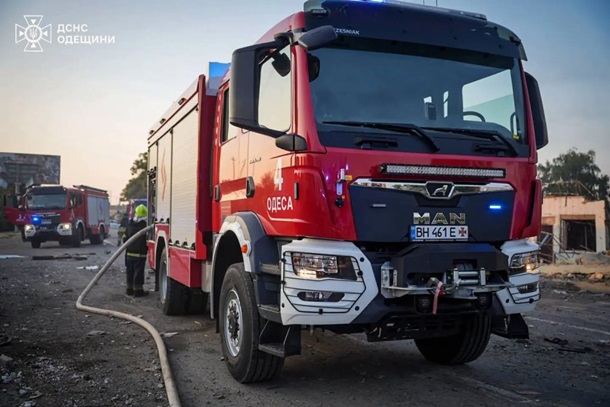 В Одессе российская ракета убила волонтерку Красного Креста, которая с детьми шла в укрытие В Одессе российская ракета убила волонтерку Красного Креста, которая с детьми шла в укрытие
