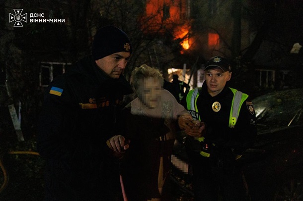 Удар по пятиэтажке в Виннице: шесть человек пострадали, поврежден пансионат для пожилых Удар по пятиэтажке в Виннице: шесть человек пострадали, поврежден пансионат для пожилых
