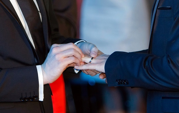 Во Франции состоялся первый развод гей-пары