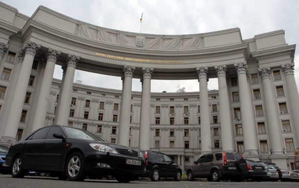 Україна відреагувала на пропозицію Росії про перетин кордону за закордонними паспортами