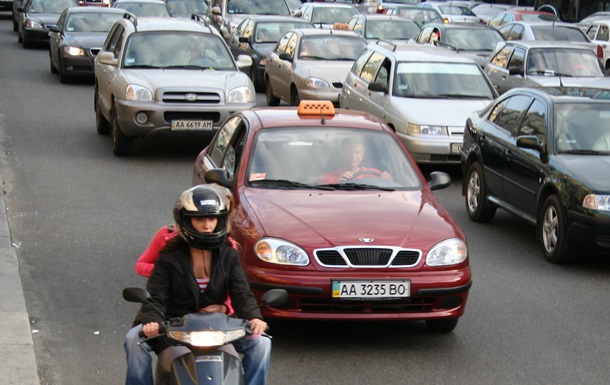 Ограничения движение автотранспорта на Проспекте победы в Киеве с 1 до 22 ноября