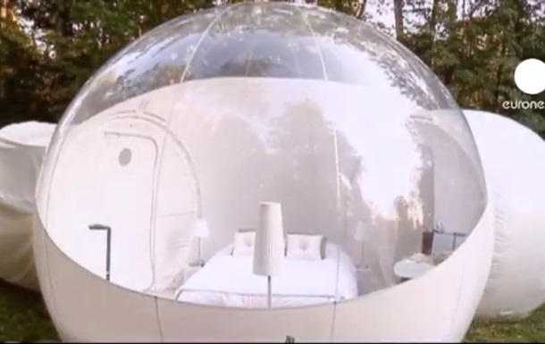 Французький готель з номерами-бульбашками став хітом серед туристів