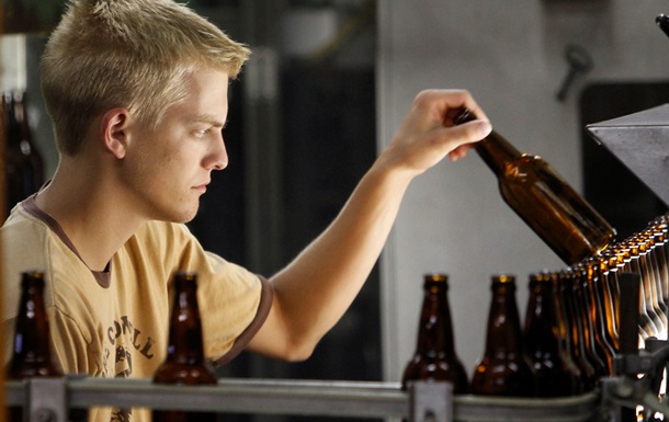 Отечественные пивовары страдают из-за отказа россиян от украинского пива