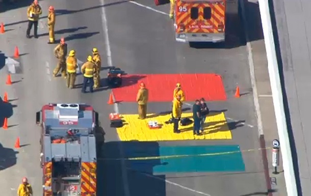 У результаті стрілянини в аеропорту Лос-Анджелеса кілька співробітників поранені, один убитий