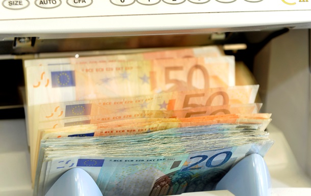 Латвия решила не тратить более четверти миллиона евро на  рекламу  единой валюты ЕС