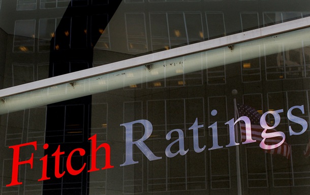Fitch прогнозирует девальвацию курса гривны до 9 грн за доллар к концу 2014 года 
