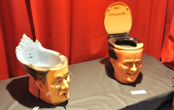 Итальянский художник сделал унитаз в виде головы Берлускони