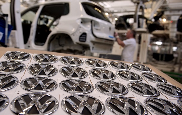 Проблемні фари змусили Volkswagen відкликати більше мільйона автомобілів
