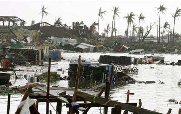 Жертвами тайфуна Хайян на Филиппинах стали не менее 4,4 тысяч человек - ООН