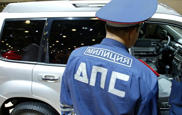 В Москве грабители, переодетые в форму ДПС, угнали BMW с двумя миллионами долларов