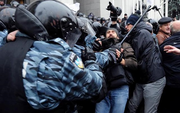 Костянтин КРАСОВСЬКИЙ:  Удар  по українцям або зрада парламентаріїв 