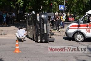 В Николаеве перевернулась машина с подозреваемыми по  Врадиевскому делу 