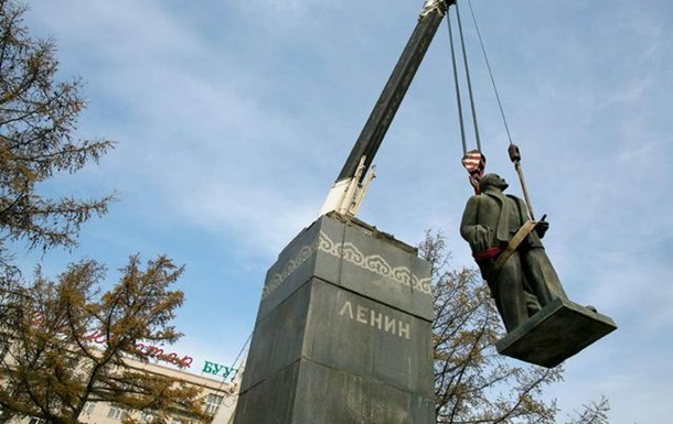 Остання статуя Володимира Ілліча Леніна в Монголії в минулу неділю була знята