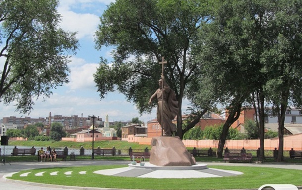 Открытие памятника Андрею Первозванному в Харькове 18 июля 2013 года
