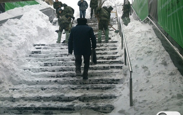 Как солдаты спасали Крещатик и Майдан