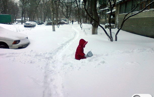 Киев в снегу. 23 марта 2013 год.