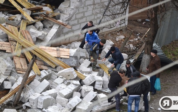 В Одессе обрушился строящийся магазин: есть пострадавшие