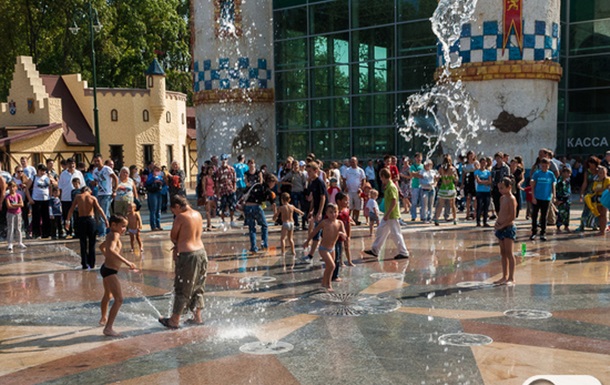 Мокрое летнее счастье. Новый фонтан в Харькове