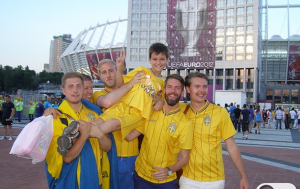 Евро-2012: Море футбола, улыбок и новых друзей!