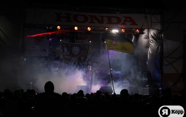 Гурт Мандри на десятому байкерському фестивалі Тарасова гора