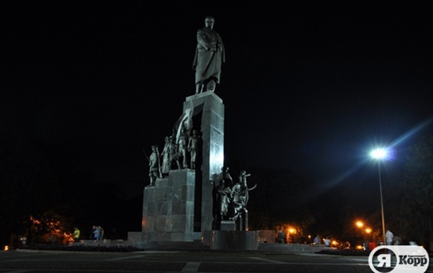 Памятник Т.Г.Шевченко в Харькове