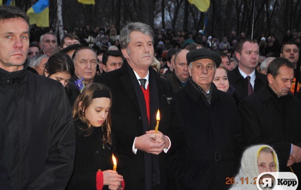 Біля Національного меморіалу вшанували жертв Голодомору