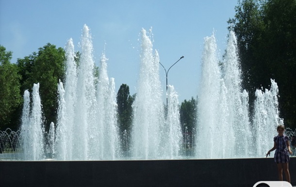 Криворізькі фонтани. Останній день весни