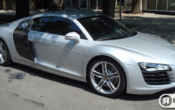 Потрясающая Audi R8