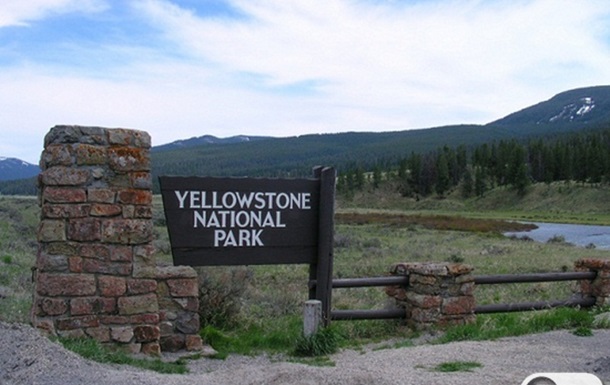 Yellowstone National Park - захватывающая страна гейзеров и бизонов