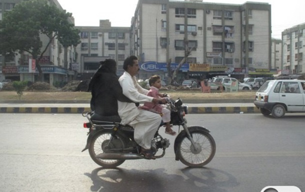Транспорт в Карачи