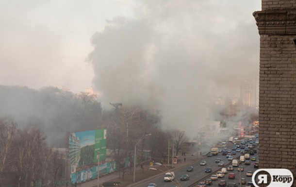 Пожар в ДК Большевик в Киеве