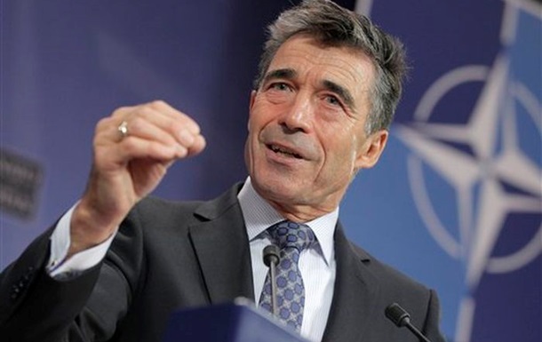Генсек НАТО выразил надежду, что Украина все же подпишет соглашение с ЕС