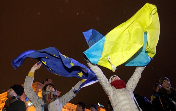 Евромайдан - студенты - обращение - Янукович - Студенты передали в АП обращение к Януковичу